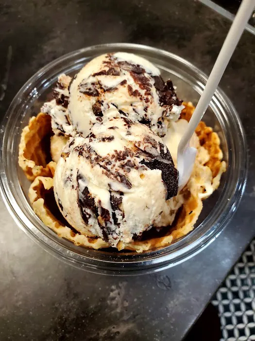 Kilwins Ice Cream - Chocolate - Fudge Picture 1