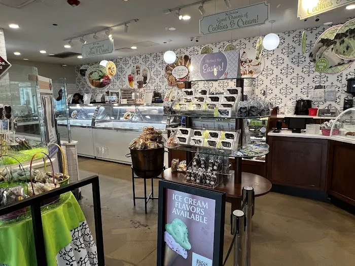 Kilwins Ice Cream - Chocolate - Fudge Picture 7