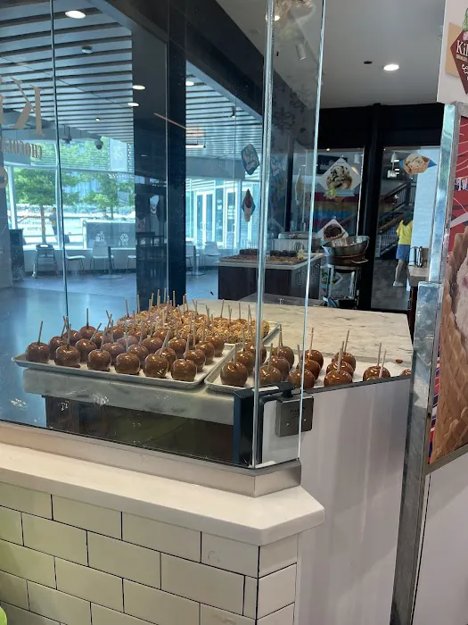 Kilwins Ice Cream - Chocolate - Fudge Picture 9