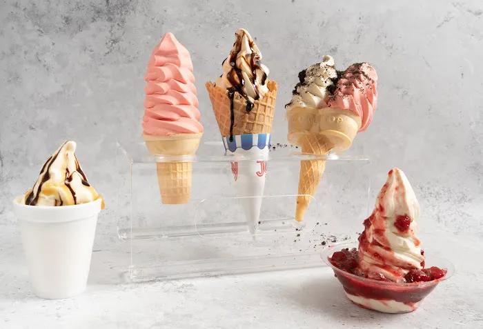 Big Bros Ice Cream Shop | Ice Cream Truck Chicago Picture 1