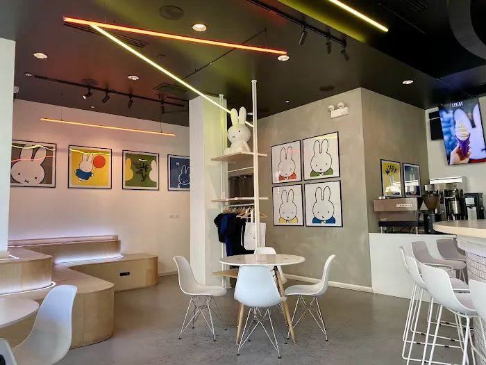 KURIMU CAFE Lincoln Park Picture 4