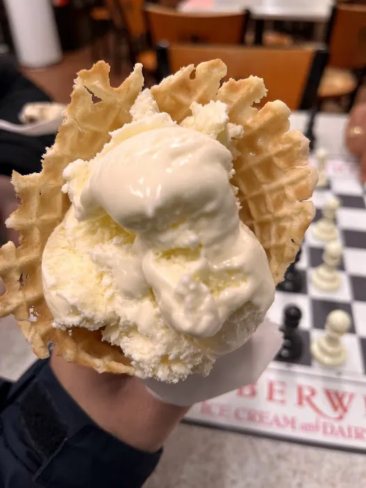Oberweis Ice Cream and Dairy Store Picture 4