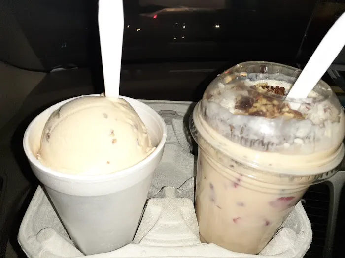 La Costeña Ice Cream Shop & Food Picture 2