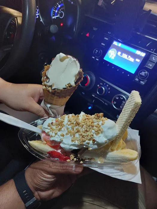 BETTY'S Ice Cream Picture 7