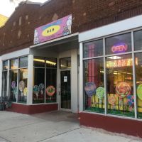 B & B's Ice Cream and Candy ico