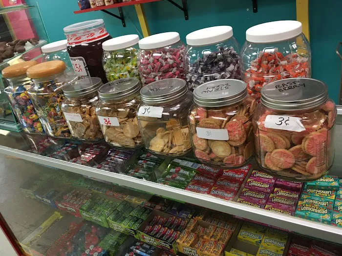 B & B's Ice Cream and Candy Picture 10