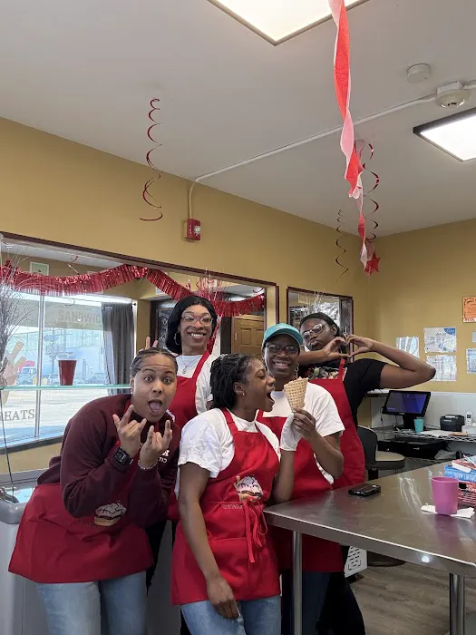 Mount Carol's Frozen Treats Picture 8