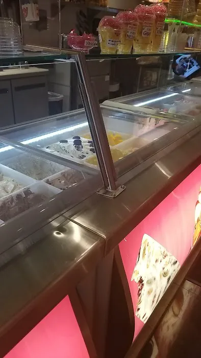 La Michoacana Premium East Side-Chicago Picture 10