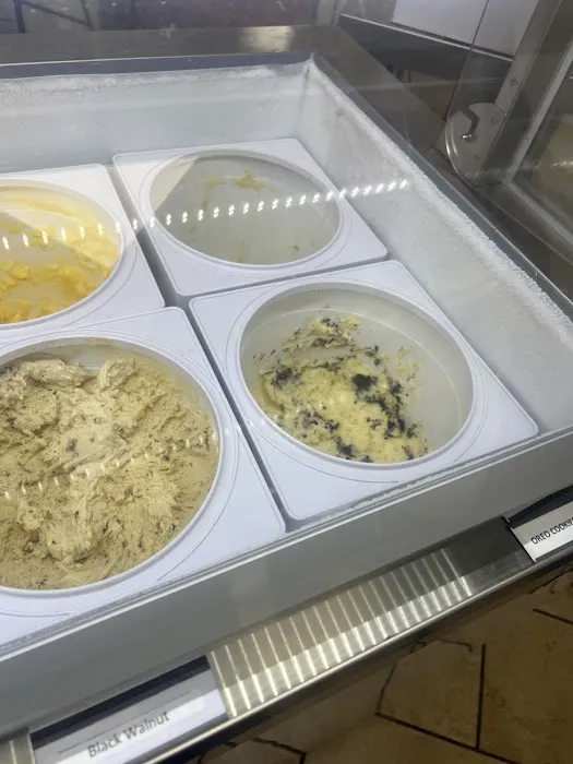 Richard's Super Premium Ice Cream Picture 4