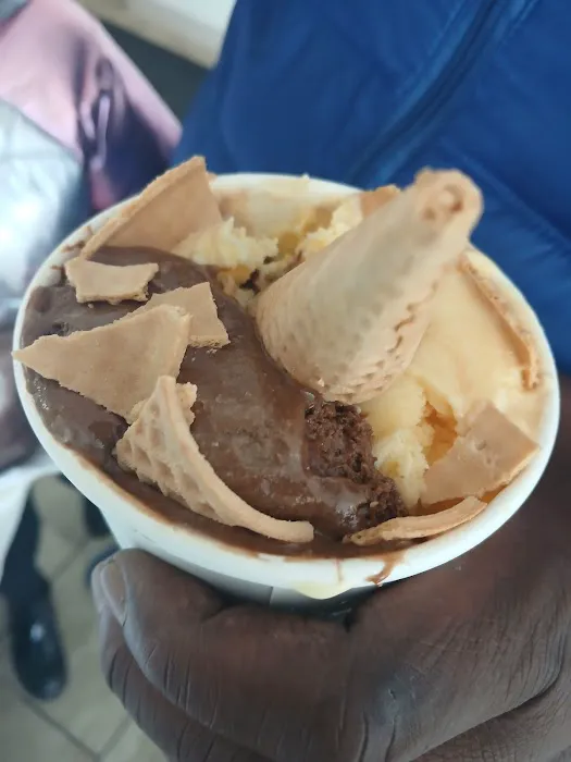 Richard's Super Premium Ice Cream Picture 5