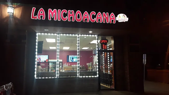 La Michoacana Ice Cream Shop Picture 1