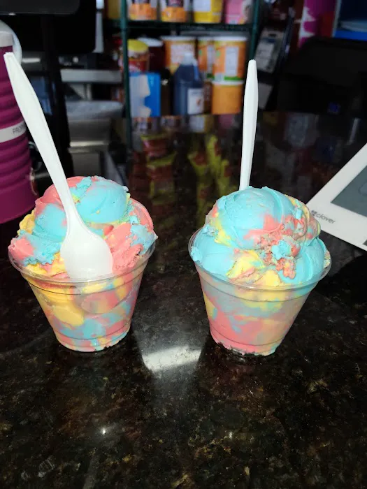 La Michoacana Ice Cream Shop Picture 9
