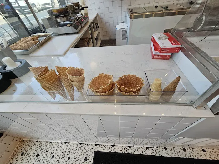 Jeni's Splendid Ice Creams Picture 10