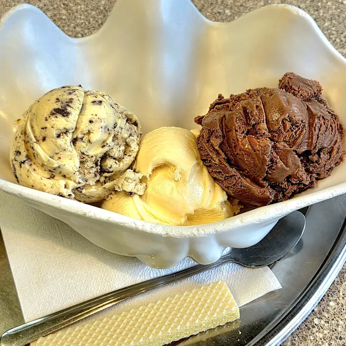 Margie's Candies Picture 5