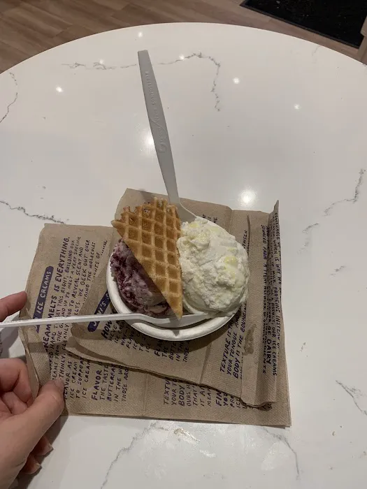Jeni's Splendid Ice Creams Picture 10