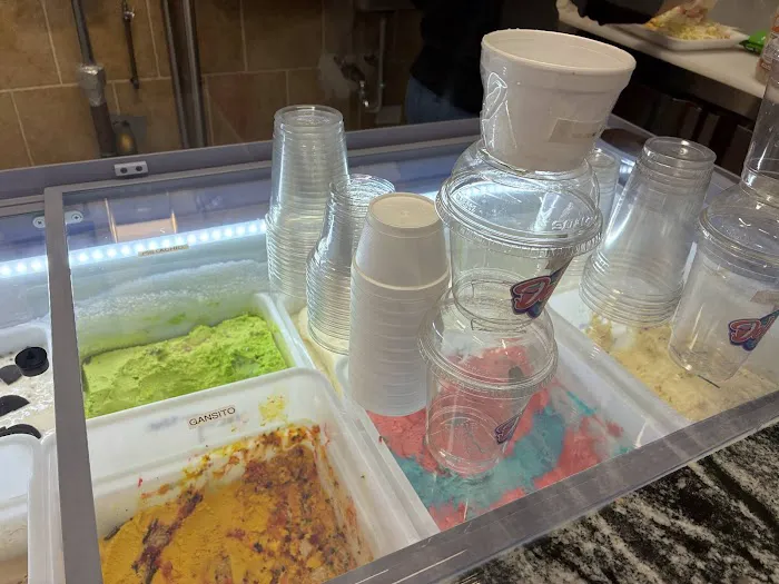 Las Delicias Michel Ice Cream Shop Picture 6