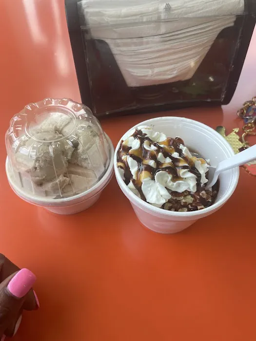 Ohana Ice & Treats Picture 10