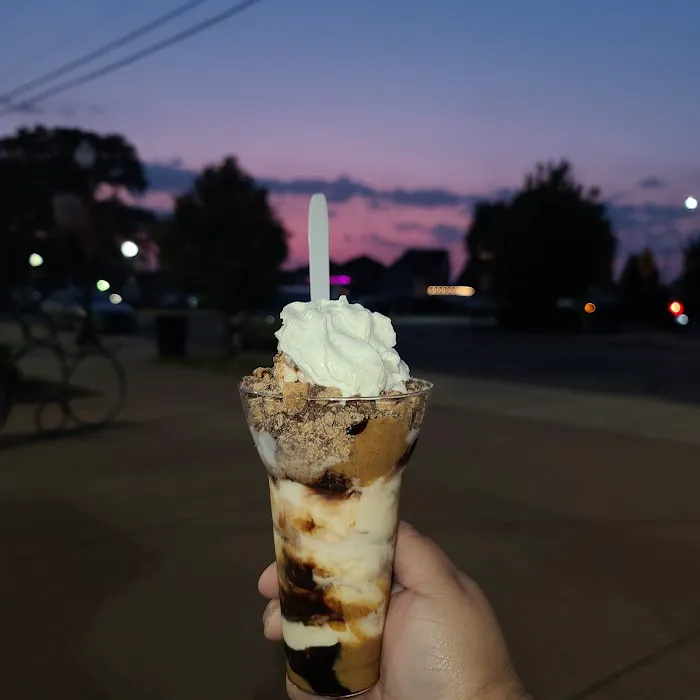 Whihala Ice Cream Picture 4