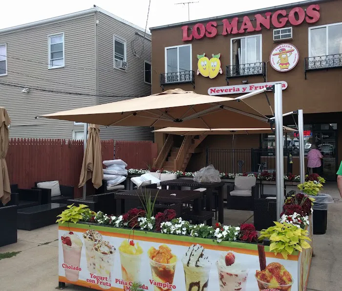 Los Mangos Picture 1