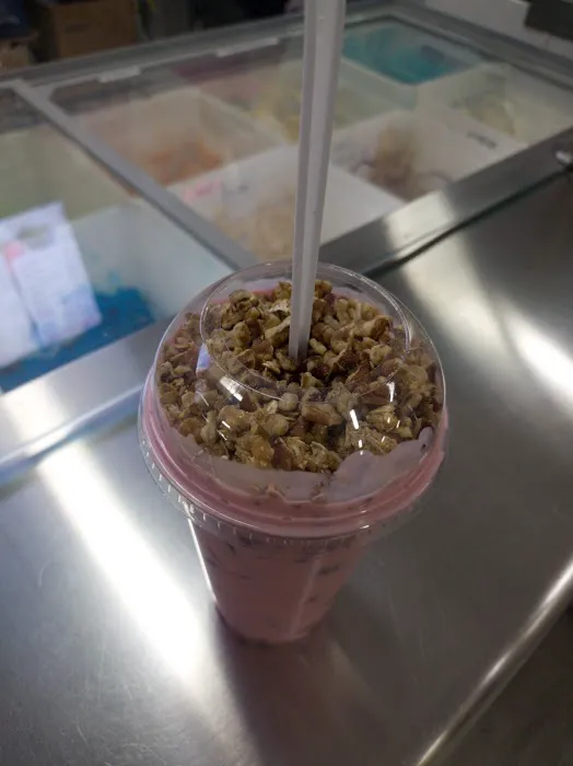 LA MICHOACANA ICE CREAM SHOP Picture 9