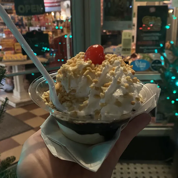 Lickity Split Frozen Custard & Sweets LLC Picture 1
