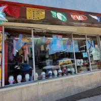 Lilys mexican candy and icecream shop ico