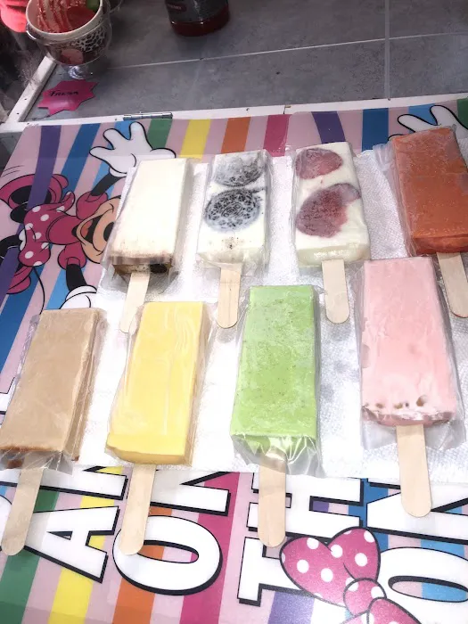 Lilys mexican candy and icecream shop Picture 6