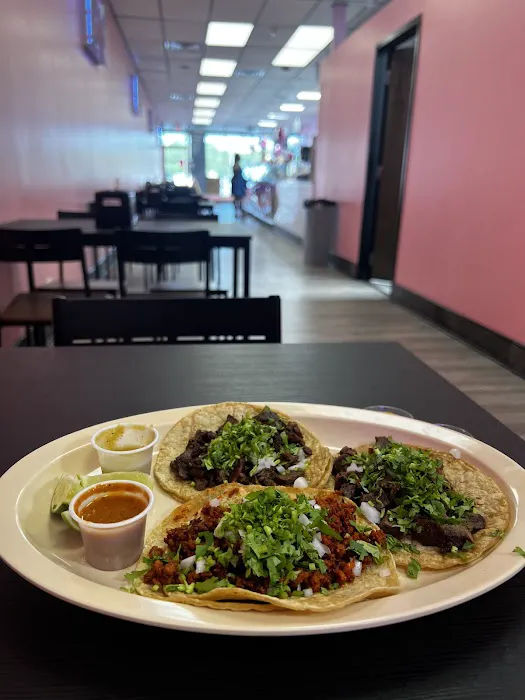 Paleteria y Taqueria La Michoacana Fresa Picture 2