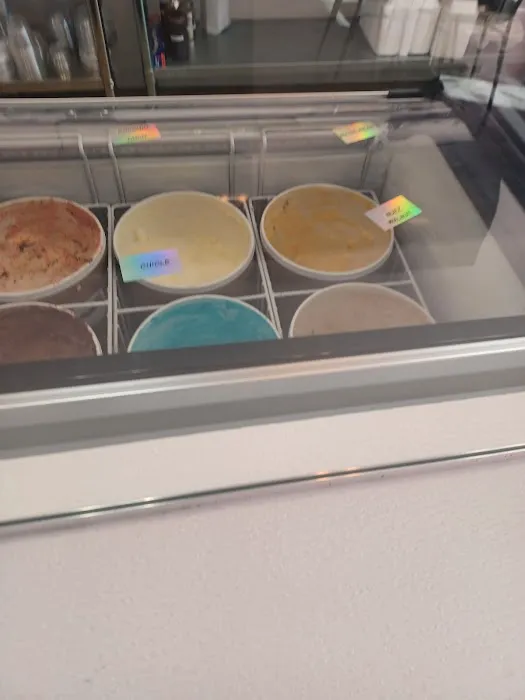 Lala's Ice Cream & Paleta Shop Picture 1