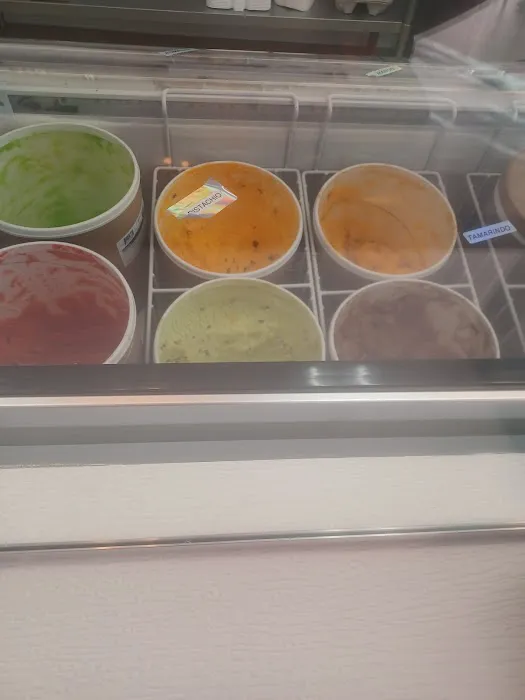 Lala's Ice Cream & Paleta Shop Picture 3