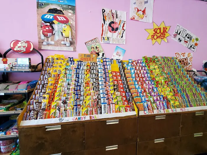The Sweet Tooth Picture 1