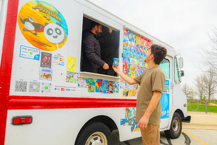 ICE CREAM TRUCKS GROUP Picture 6