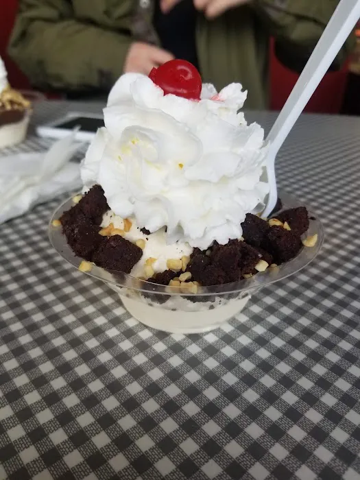 Lickity Split Frozen Custard & Sweets LLC Picture 8