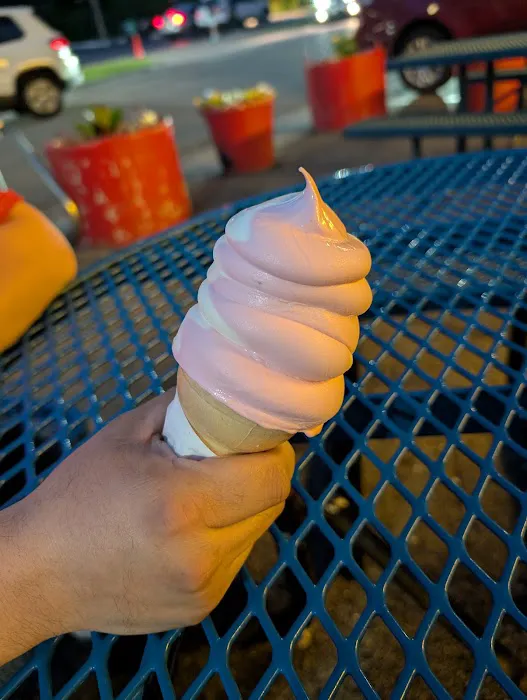 Dairy Star Ice Cream of Lincolnwood Picture 10