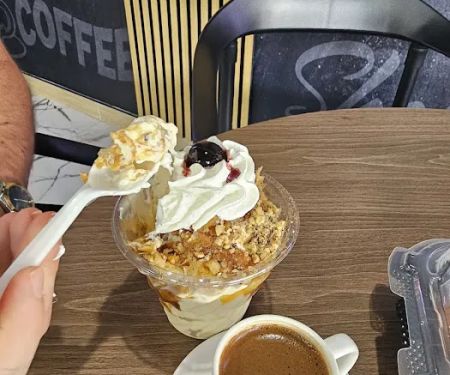 Louks & Scoops
