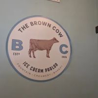 The Brown Cow Ice Cream Parlor ico