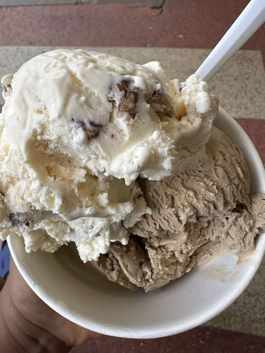 The Brown Cow Ice Cream Parlor Picture 9
