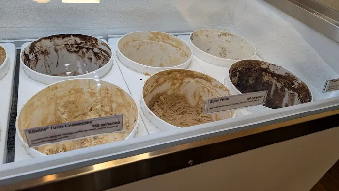Kilwins Ice Cream - Chocolate - Fudge Picture 5