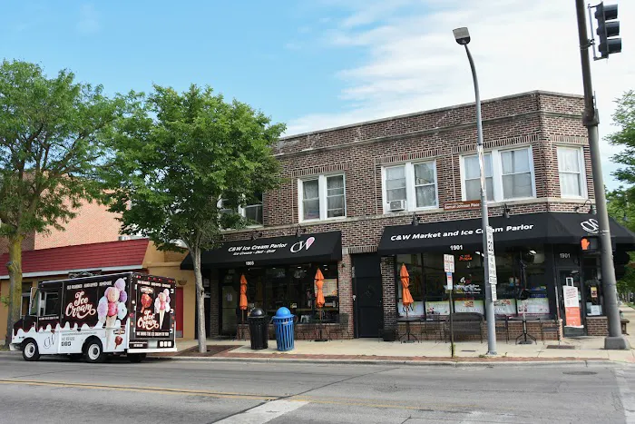 C&W Market and Ice Cream Parlor Picture 10