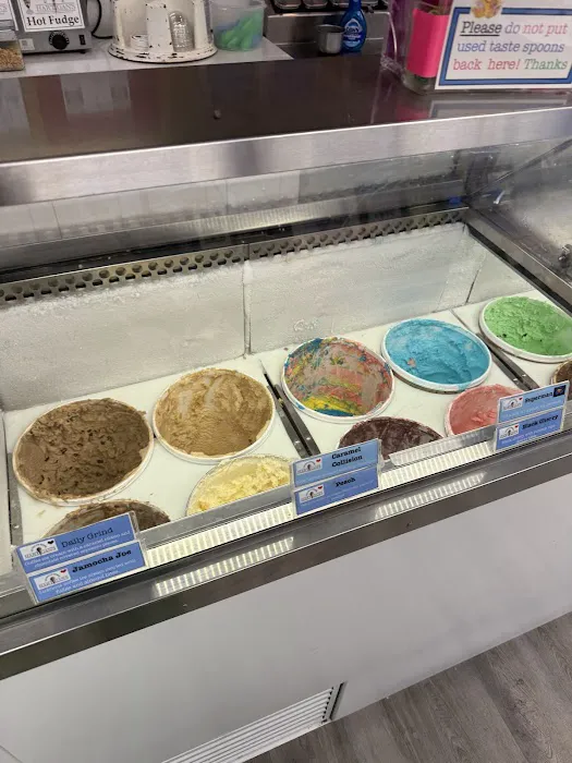Hartigan's Ice Cream Shoppe Picture 1