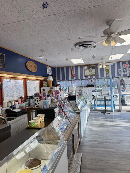 Hartigan's Ice Cream Shoppe Picture 5