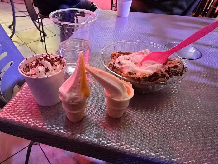 Chocolate Shoppe Ice Cream Picture 5