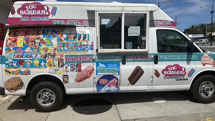 Scream Ice Cream Truck Picture 1