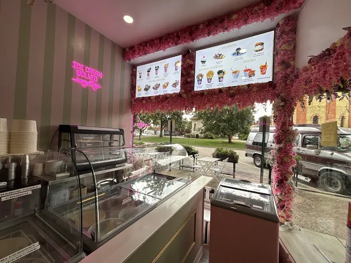 London Ice Cream Shop Picture 5