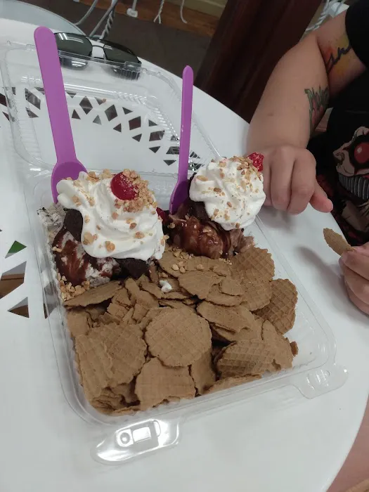 The Ice Cream Shoppe Picture 7