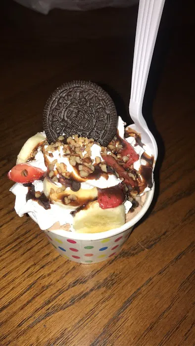 Luna's Ice Cream Place Picture 10