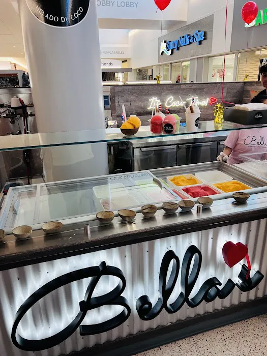 Bella’s Helado De Coco & Italian Ice Picture 1