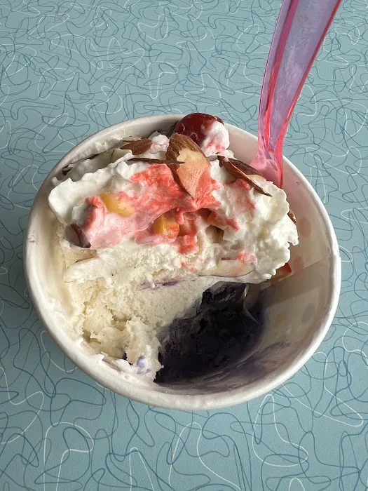 Village Creamery Picture 10