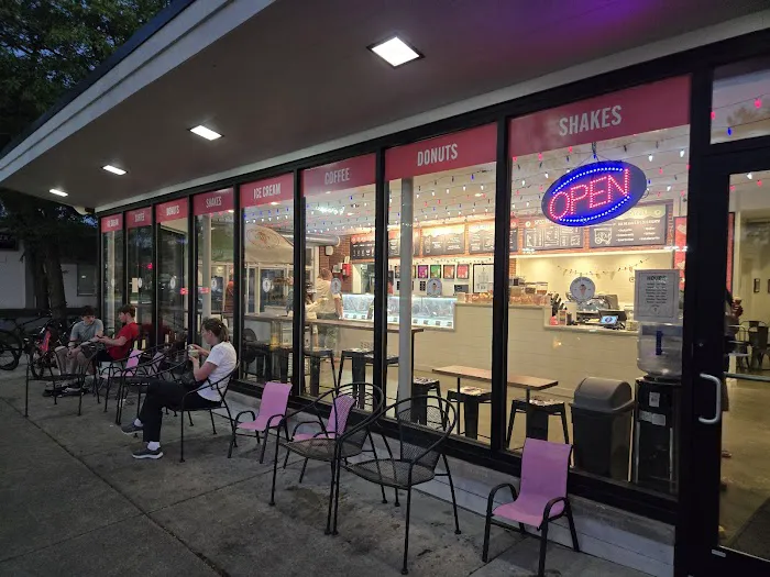 Triple Scoop'd Ice Cream Picture 1