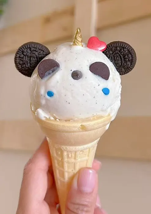 Beary Sweet ice cream shop Picture 2